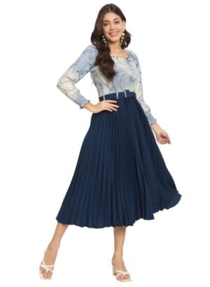 KZULLY | Women A-line Dress with Pleats, has an Square Neck, Printed Top Comes with a Belt