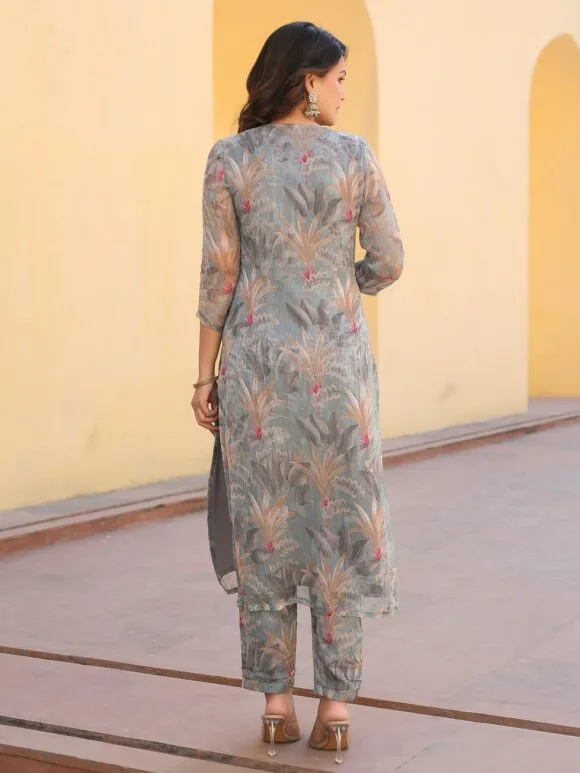 Women's Rayon Blend Straight Printed Kurta with Pant - Image 2