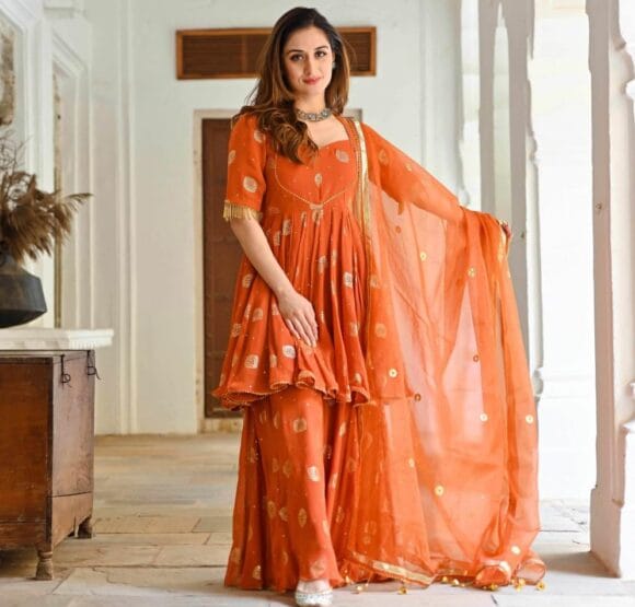 Cotton Blend Gold Printed Kurta Sharara with Chiffon Dupatta Set - Image 3