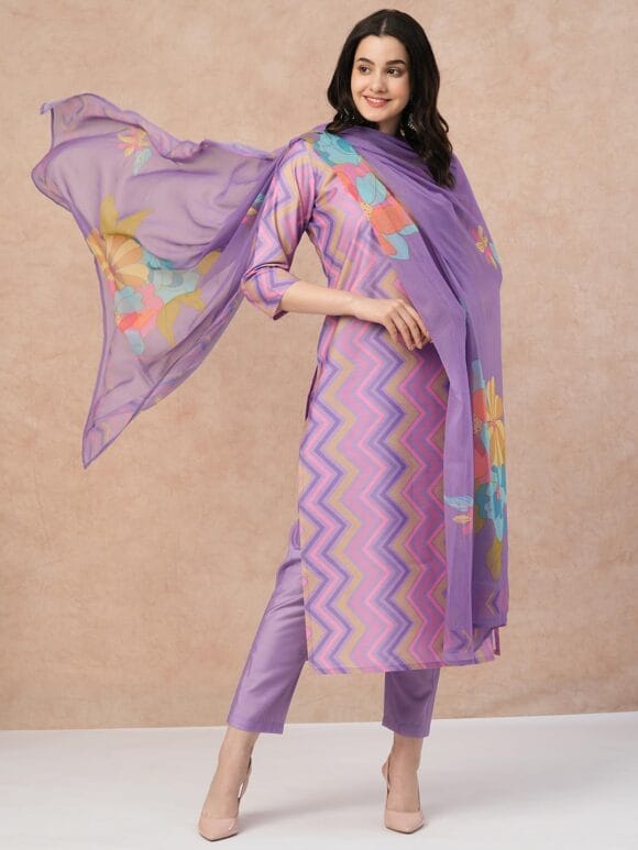 Women Rayon Blend Kurta Pant with Dupatta Set - Image 8