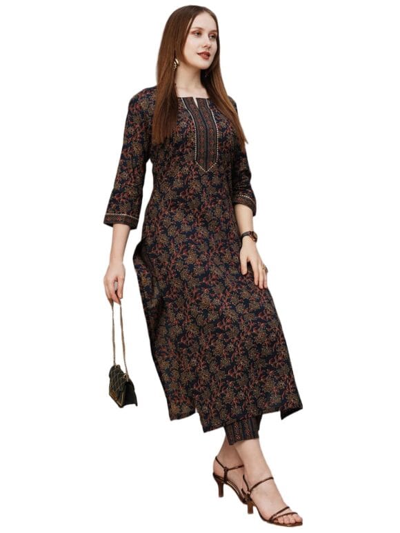 Women's Cotton Blend Printed Straight Kurta with Pant