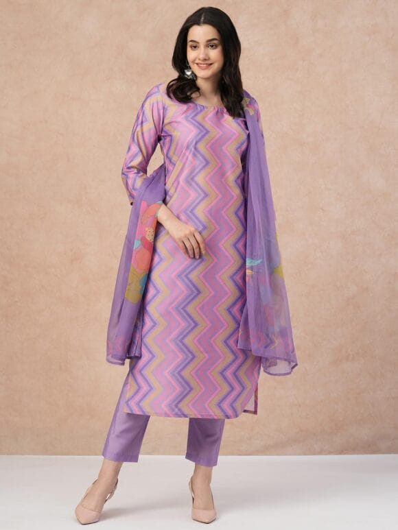 Women Rayon Blend Kurta Pant with Dupatta Set - Image 7