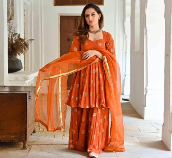 Cotton Blend Gold Printed Kurta Sharara with Chiffon Dupatta Set - Image 5