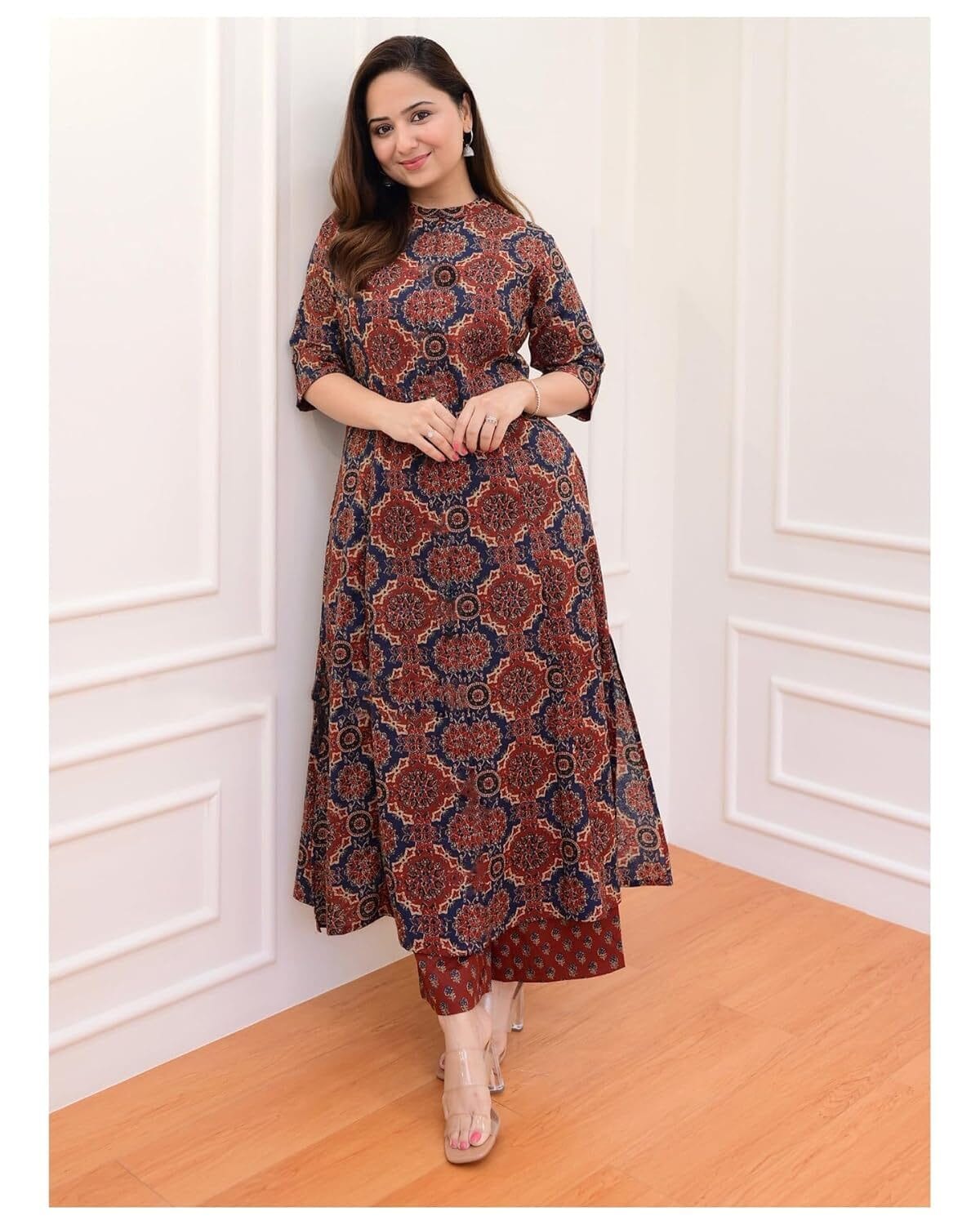 Women's Cotton Blend Straight Printed Kurta with Palazzo - Image 2