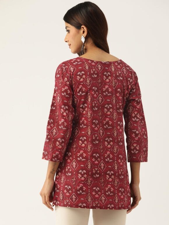 V-Neck Short Straight Kurti with 3Quarter Sleeves - Image 4