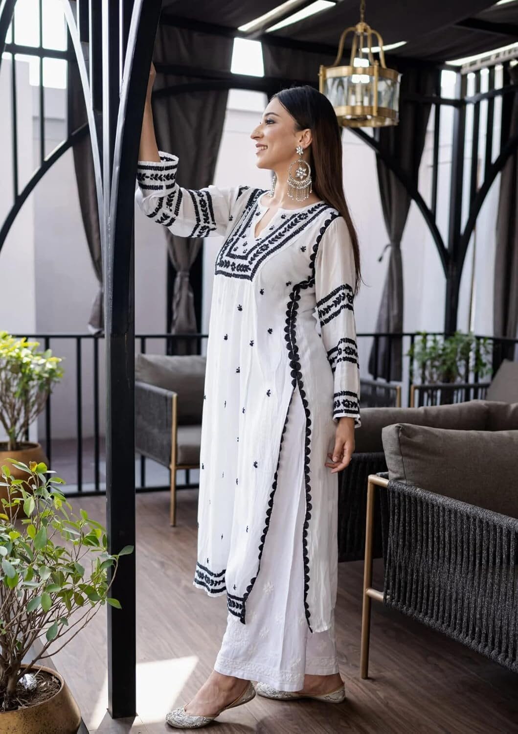 Women's Viscose Cotton Straight Chikankari Embroidered Kurta - Image 3