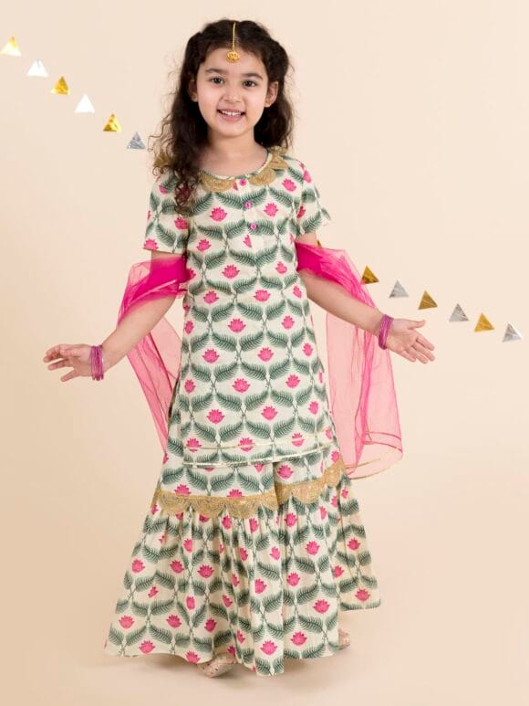 Off White Floral Yoke Design Empire Pure Cotton Kurti with Skirt with Dupatta (White)
