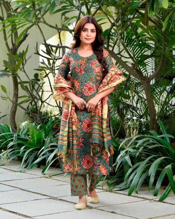 Women's Kurta with Pant & Dupatta - Image 5