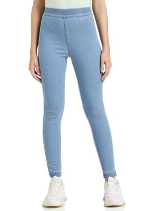 AKA CHIC Women Skinny Fit Mid Rise Stretchable Denim Jeans