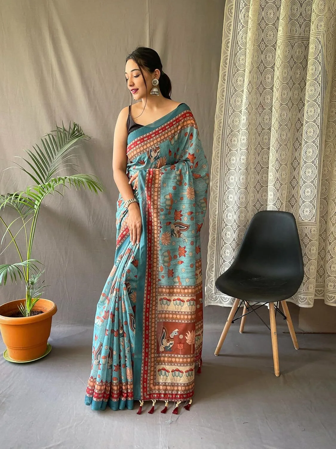 Cotton Linen Kalamkari Silk Printed Saree With Blouse Pieces - Image 2